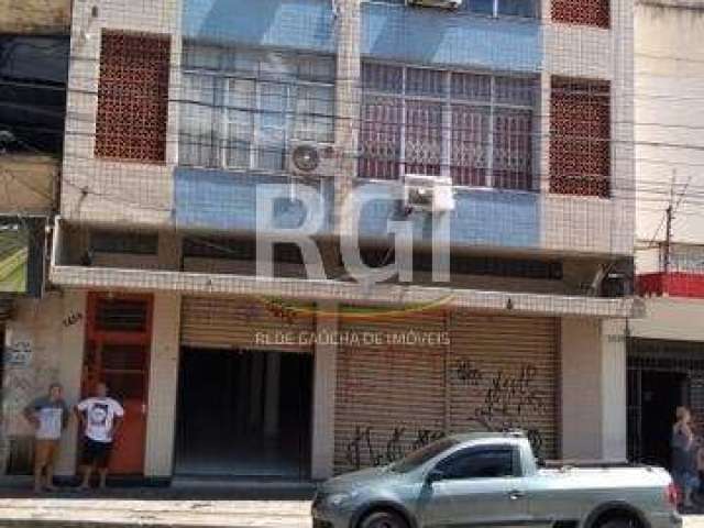 LOJA 300 M² NO BAIRRO FLORESTA EM PORTO ALEGRE.&lt;BR&gt;Excelente loja localizada na Avenida Farrapos, com 300 m² com mezanino estacionamento em frente e também pode colocar carros dentro. quase esqu