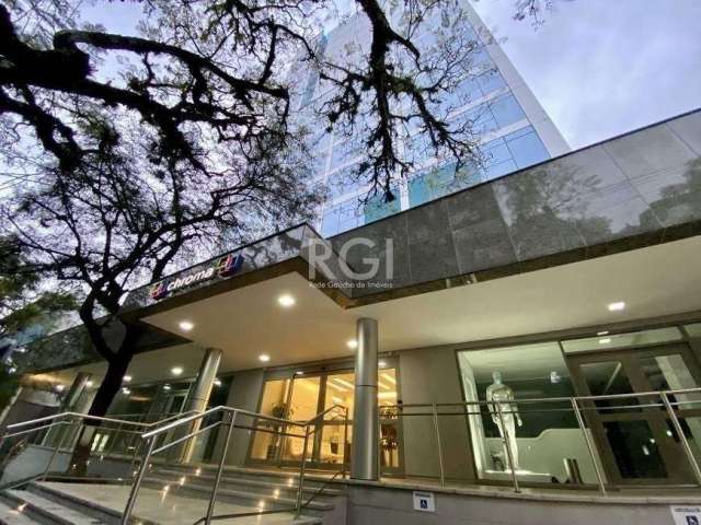 Vende sala comercial com 65,89 m2 prédio com 1 banheiro , de frente para Donja Laura, 3 box  (um com depósito),  portaria 24h, auditório, 2 salas de reunião, copa, pátio externo, 3 elevadores (um para