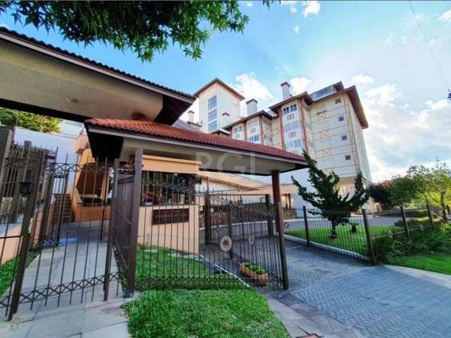 Lindo apartamento de arquiteta com 41m², estilo studio com divisória no quarto, permanece todos os móveis e itens.Condomínio com calefação, piscina e toda infraestrutura. O melhor do melhor em Gramado