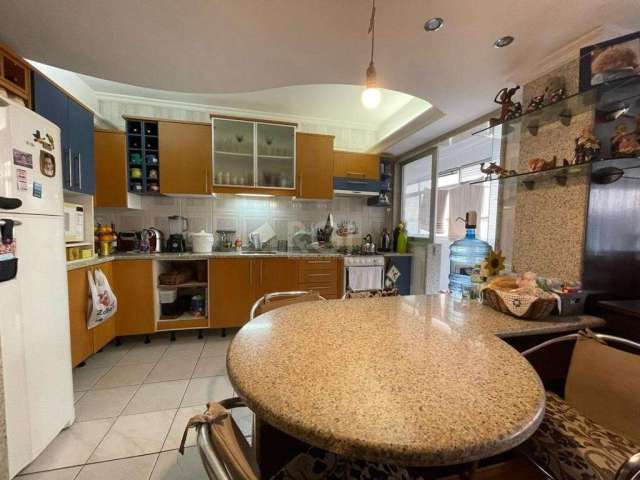 Apartamento 2 dormitórios, 1 suíte, 1 vaga de garagem, no bairro Rio Branco, Porto Alegre/RS   &lt;BR&gt;  &lt;BR&gt; Apartamento a venda semi-mobiliado, com 71,98 m² privativos com sol nascente, comp