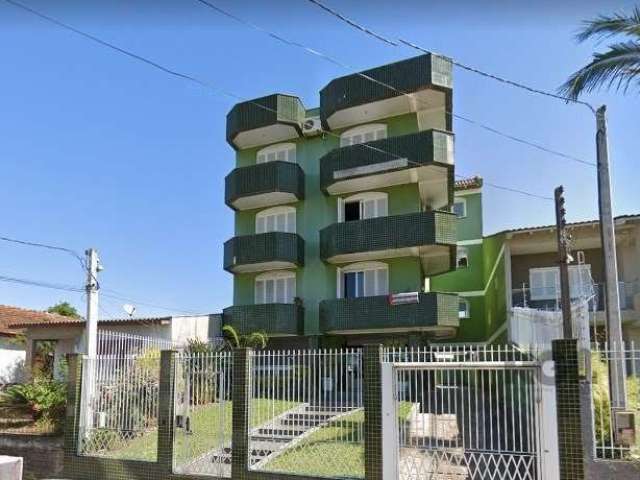 Apartamento 3 dormitórios, 1 suíte com closet, 3 sacadas, sala de estar e jantar, banheiro social, cozinha montada, área de serviço, churrasqueira, vaga garagem, elevador. Agende uma visita com um dos