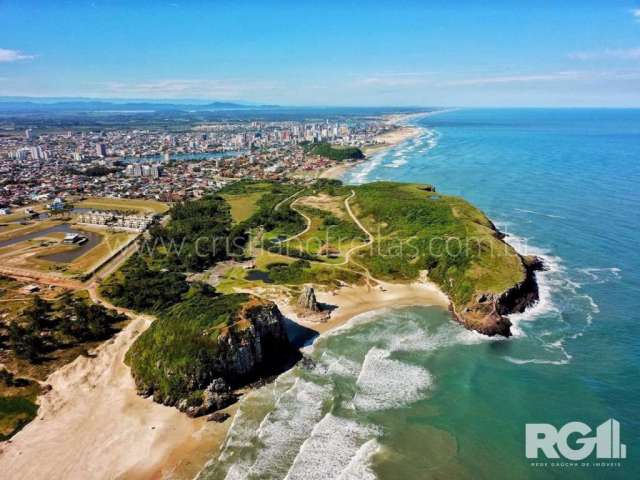 Ilhas park - torres - espetacular terreno no condominio ilhas park proximo ao mar. terreno fundo lago, posição leste/oeste, vista da guarita. condominio alto padrão. estuda dação em porto alegre.