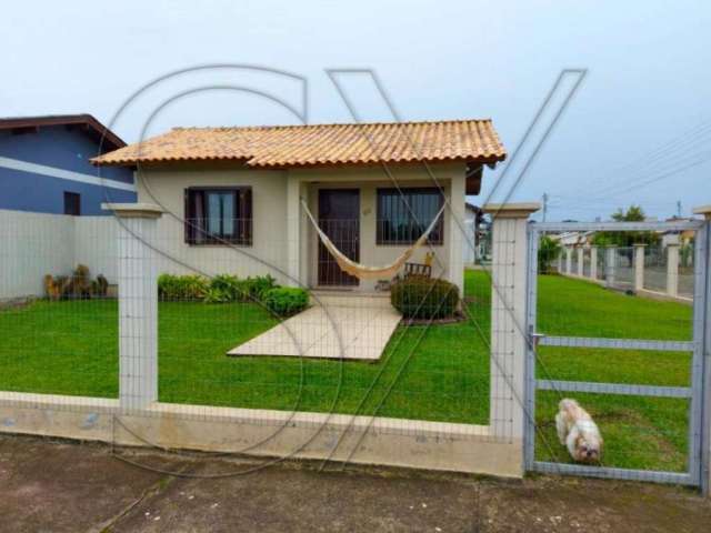 Imóvel com amplo terreno, pátio fechado e em excelente localização no Bairro São José!&lt;BR&gt;Agende sua visita!!