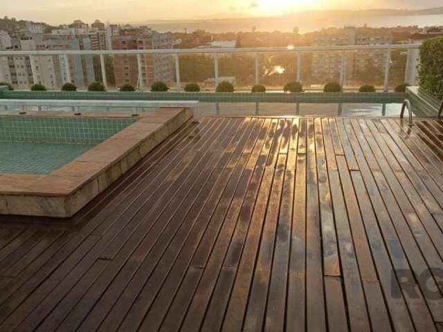 Excelente apto no coraçao da Tristeza com Sol da manha!&lt;BR&gt;muito bem localizado!Condominio com infra maravilhosa, com piscina com borda infinita e com uma vista espetacuar do GUaiba.&lt;BR&gt;co