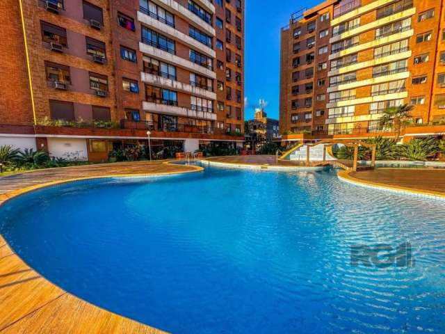 Cobertura, 3 quartos, sendo 1 suíte, 174m², 3 vagas - Tristeza , Porto Alegre&lt;BR&gt;&lt;BR&gt;Cobertura no bairro Tristeza, com 174m², 3 vagas, 3 quartos, vista espetacular para o Guaíba. O primeir