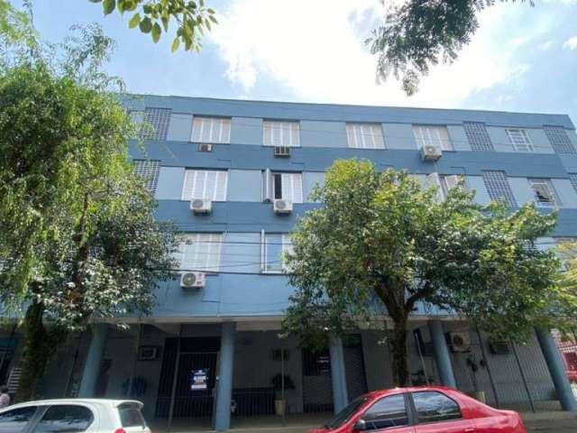 Apartamento à venda - Rua Visconde do Herval, Menino Deus - CÓD RP389994&lt;BR&gt;&lt;BR&gt;Ótimo apartamento à venda no bairro Menino Deus. Com 1 dormitório e 1 banheiro, o imóvel possui uma área pri