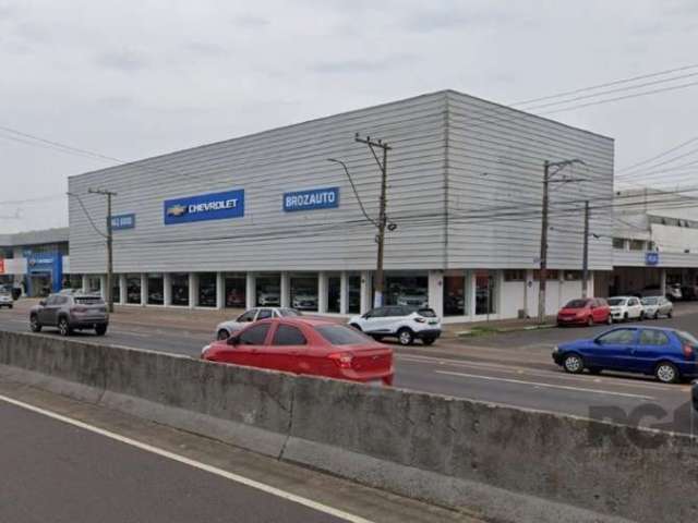 MÁFFER LOCAÇÕES E VENDAS * ALUGA* &lt;BR&gt;&lt;BR&gt;NA AV. GETÚLIO VARGAS, Lojão/prédio Comercial 2.100 m2 em  Canoas.&lt;BR&gt;&lt;BR&gt;Ampla e com um excelente ponto no centro da cidade de Canos/