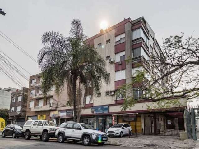 Cobertura com 97m², 1 dormitórios (suíte) e 1 vaga de garagem no bairro Passo da Areia em Porto Alegre para Comprar&lt;BR&gt;&lt;BR&gt;EXCELENTE COBERTURA NA RUA JARI, junto ao Carrefour e Consulado A