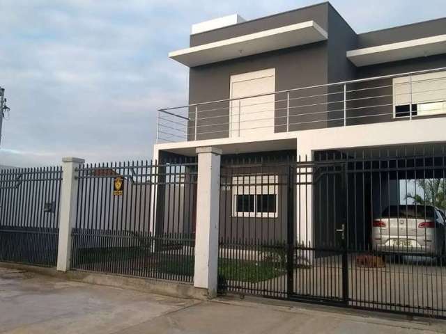 Casa em Terreno 10x36 área construída 155m quadrados casa com dois quartos sendo um suite possibilidade do terceiro quarto, 2 banheiros , 2 salas , com sacada e terraço, garagem para 2 carros . Aceita