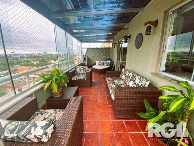 Belíssima Cobertura com 2 dormitórios, suíte, semimobiliado, espaço gourmet com churrasqueira, terraço com vista panorâmica, ótima localização, uma quadra da Protásio Alves e de toda as conveniências 