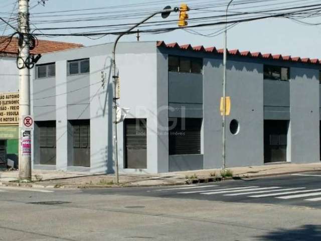 Prédio comercial de 2 andares, esquina com a Av. Sertório de 339 mq de área construída. Terreno 9,2 x 22 m.