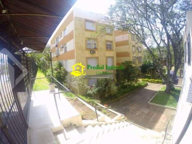 Vende  apartamento de 04 dormitórios, 2 banheiros sociais, de frente, ensolarado, ,living 2 ambientes, andar alto com vista, ótima orientação solar, silencioso, gás central, área de serviço e cozinha 