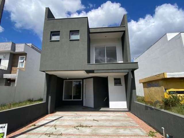 Linda casa no loteamento Ipanema Park.&lt;BR&gt;Possui 120m² privativos. living amplo para 02 ambientes com lareira, cozinha americana com churrasqueira, bom pátio nos fundos.&lt;BR&gt;Possui 03 dormi