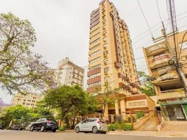 Vende-se apartamento 3 dormitórios com suíte, 2  vagas cobertas, amplo living em 3 ambientes com lareira, canto do churrasco com vista perene, banho social, copa e cozinha, área de serviço separada, b