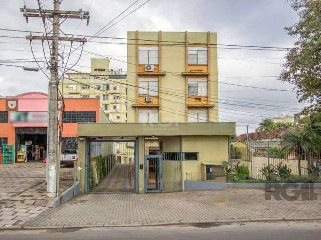 Apartamento amplo e funcional com living para dois ambientes, cozinha, área de serviço, 2 dormitórios e dependência completa. Com box individual e escriturado. Infraestrutura completa: salão de festas