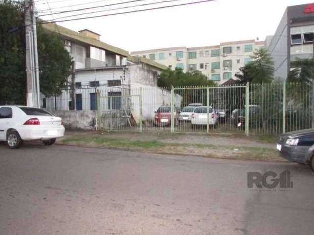 Ótima oportunidade de terreno à venda em Porto Alegre. O terreno está localizado na Rua Vinte E Cinco De Julho, no bairro Santa Maria Goretti. Com uma área total de 842.68m² e topografia plana, o terr