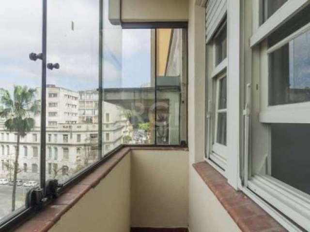 Apartamento com 3 dormitórios, localizado na Avenida Osvaldo Aranha no bairro Bom fim  amplo e bem iluminado, com  sacada e uma bela vista arborizada, sala, cozinha, dois banheiros e área de serviço s