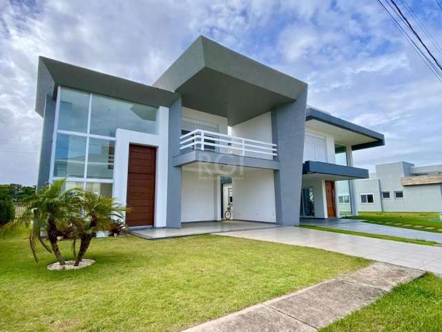 Linda casa no Capão Ilhas Resort!&lt;BR&gt;&lt;BR&gt;Casa composta por 5 suítes, banheiro social, ampla sala com living para 3 ambientes e uma linda lareira. Cozinha ampla com área de serviço separada