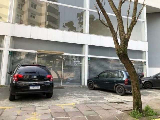 Lojão 165,27 m², com pé direito duplo, mezanino, muita vitrine de vidro (12 metros), área de 180 m²,  em avenida de grande fluxo de pedestres e veículos.&lt;BR&gt;Possui potencial de locação de R$ 8 m