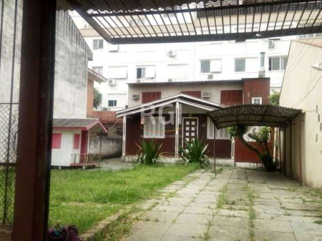 Ótimo terreno  no bairro Jardim Botânico em Porto Alegre/RS.   9,20 x 27,25 x 10,50 frente  a fundos. &lt;BR&gt;Sobre o Bairro Jardim Botânico.&lt;BR&gt;O bairro Jardim Botânico fica localizado em Por