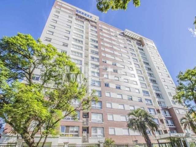 Apartamento 2 dormitórios , sendo 1 suíte, cozinha montada e churrasqueira, com 2 vagas de garagem. 68m2 privativos, em andar alto, de frente, com vista definida e orientação solar privilegiada. Possu