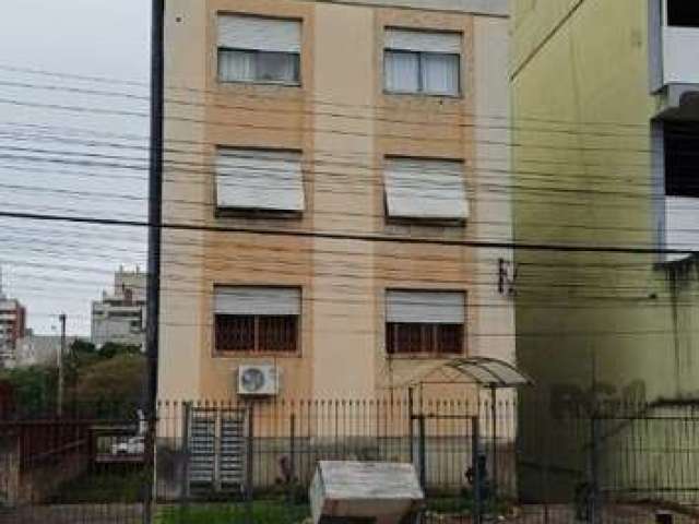 Apartamento no bairro jardim lindoia, com 02 dormitórios, de frente, todo reformado, semi mobiliado, living 02 ambientes, banheiro social, cozinha e área de serviço com móveis planejados. 01 lance de 