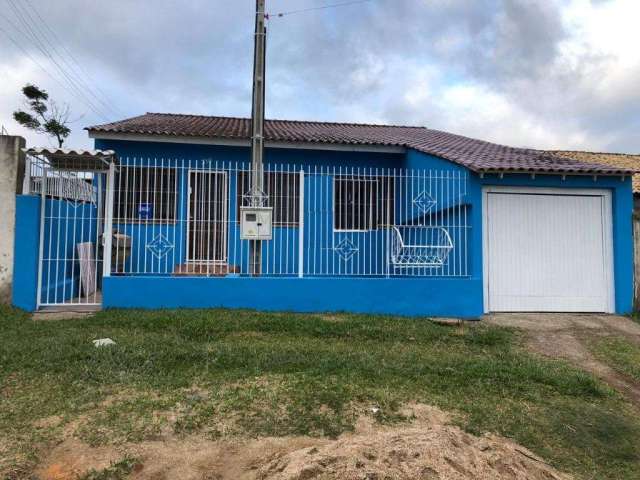 Casa no Bairro Planalto em Viamão.&lt;BR&gt;Imóvel com cozinha e sala conjugadas, três dormitórios, um dos dormitórios possui closet, duas churrasqueira e mesa de bilhar, terreno medindo 10x30.