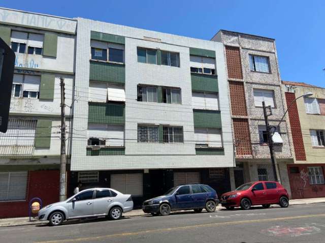 Apartamento 01 dormitório, na Cidade Baixa em Porto Alegre.&lt;BR&gt;Apartamento com 01 quarto sendo suíte, cozinha com balcão de pia e área de serviço, esse apartamento fica situado no meio do prédio