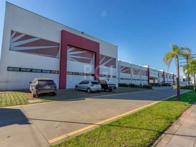 Para mais informações e visitas ao imóvel fale com nossos consultores Tel. (51) 3024.9000 - WhatsApp (51) 99552.7766&lt;BR&gt;EXCELENTE LOJA com 747 m², com piso vinilico para alto tráfego, paredes di