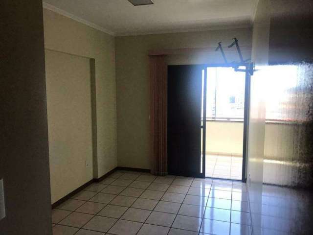 Apartamento no Bairro Centro, 2 quartos, 2 vagas, Edifício Granada