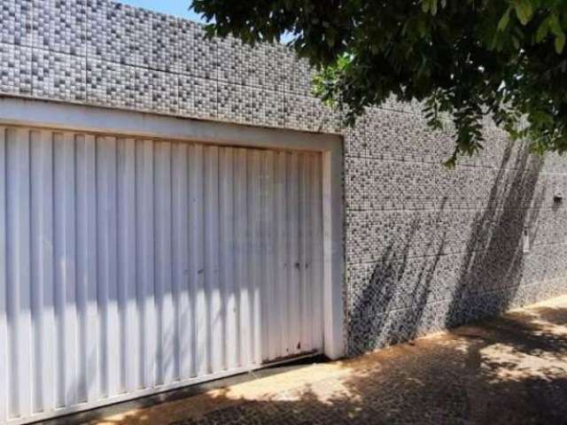 Casa com 2 dormitórios, 170 m² - venda por R$ 280.000,00 ou aluguel por R$ 1.200,00 - Centro - Guararapes/SP