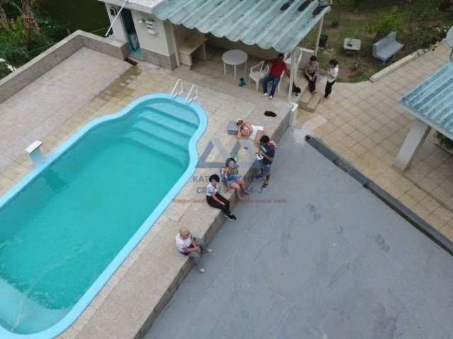 Sitio com lago e Piscina  Mogi das Cruzes