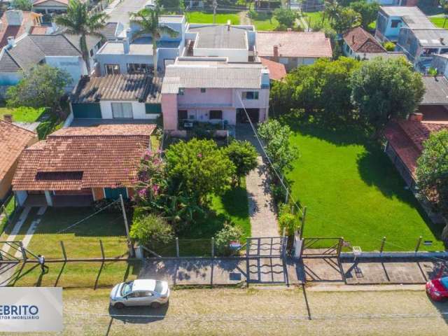 Casa / Sobrado para Venda em Tramandaí, Centro, 4 dormitórios, 2 banheiros, 1 vaga