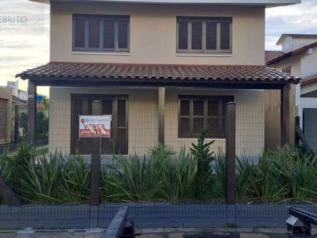 Casa para Venda em Tramandaí, Centro, 4 dormitórios, 1 suíte, 3 banheiros, 2 vagas