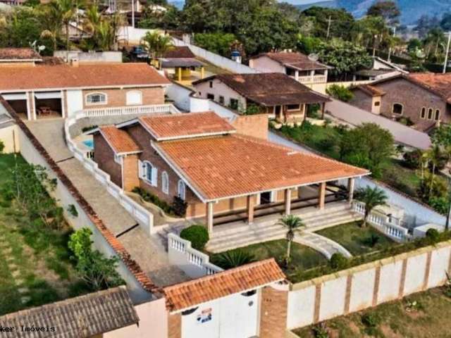 Casa para Venda em Atibaia, Canedos, 4 dormitórios, 1 suíte, 3 banheiros, 8 vagas