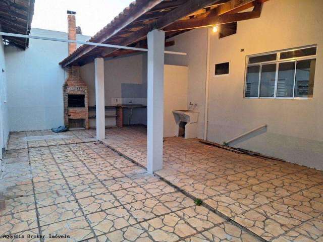 Casa para Venda em Araras, Vila Lobos, 2 dormitórios, 1 banheiro, 2 vagas