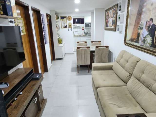 VENDE-SE excelente flat, todo ptojetados, 48m2 no Bairro Jardim Oceania, João Pessoa/PB.