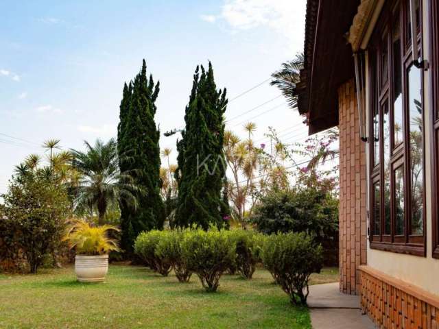 Casa com 5 dormitórios à venda, 670 m² por R$ 1.788.000,00 - Beiral das Pedras - Atibaia/SP