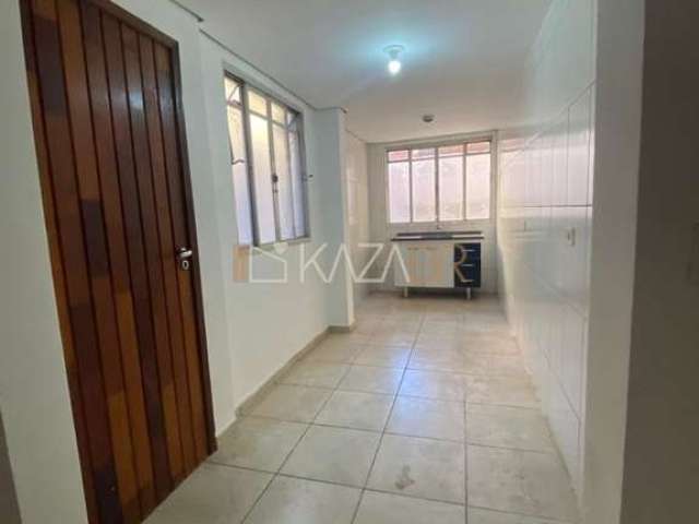 Casa com 3 dormitórios para alugar, 124 m² por R$ 2.265,00/mês - Alvinópolis - Atibaia/SP