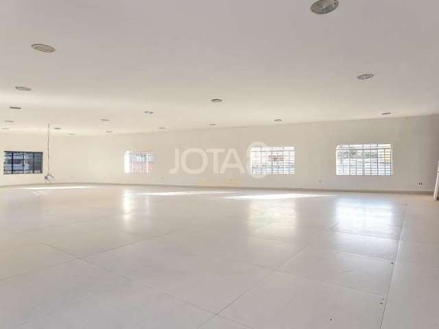 Sala comercial no Alto da XV - J8