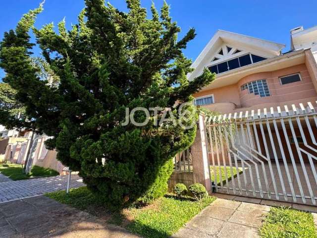 Sobrado Triplex Com 4 Dormitórios No Ecoville - J8