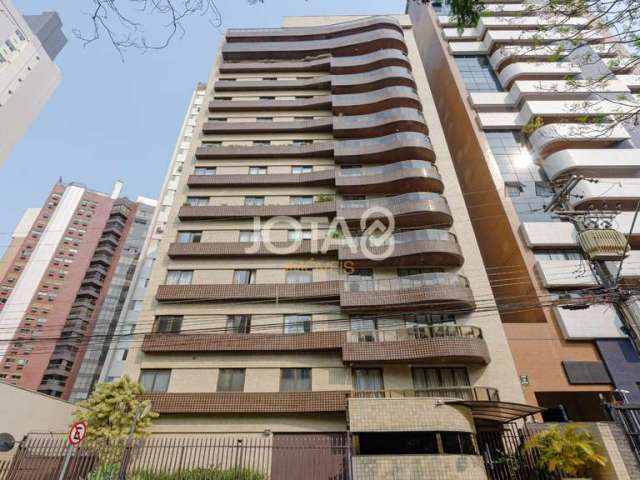 Apartamento reformado na Silva Jardim - J8