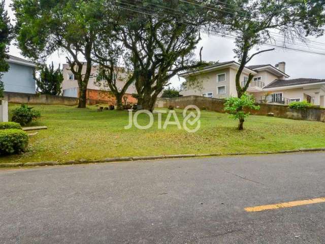 Terreno 508m2 em condomínio fechado de alto padrão