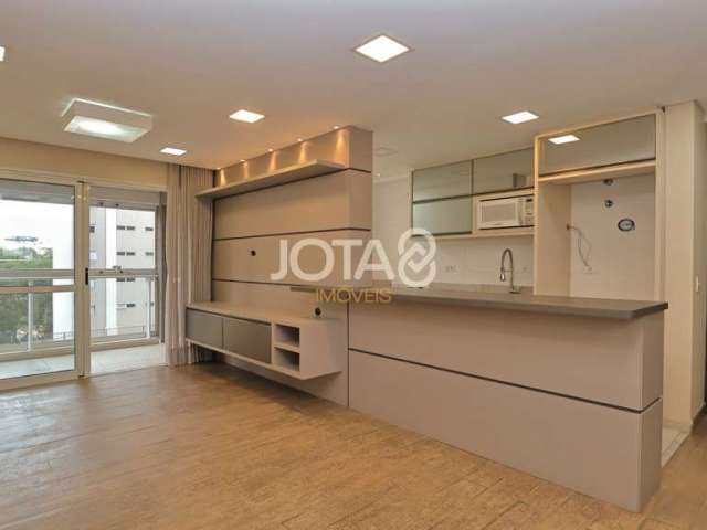 Lindo apartamento com 2 quartos no Bigorrilho - J8