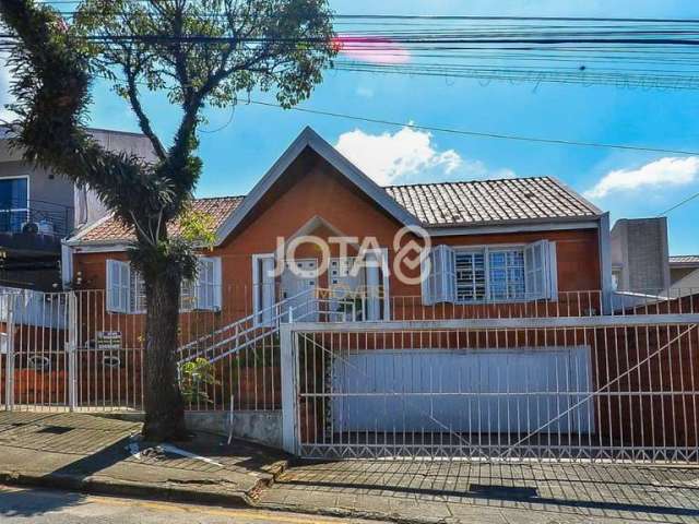 Casa com Jardim no Vista Alegre - J8