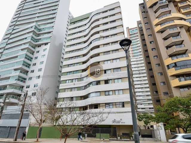 Apartamento com ótima localização - J8 Imóveis