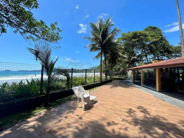 Casa com 9 dorms, Praia das Toninhas, Ubatuba - R$ 5.35 mi, Cod: 341