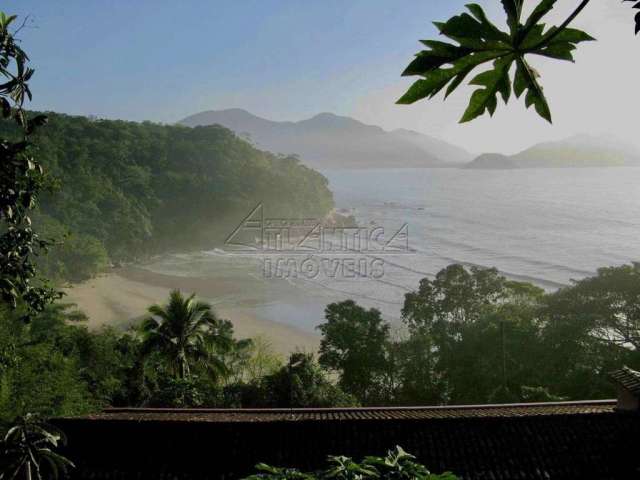 Casa com 6 dorms, Praia da Fortaleza, Ubatuba - R$ 5 mi, Cod: 3984