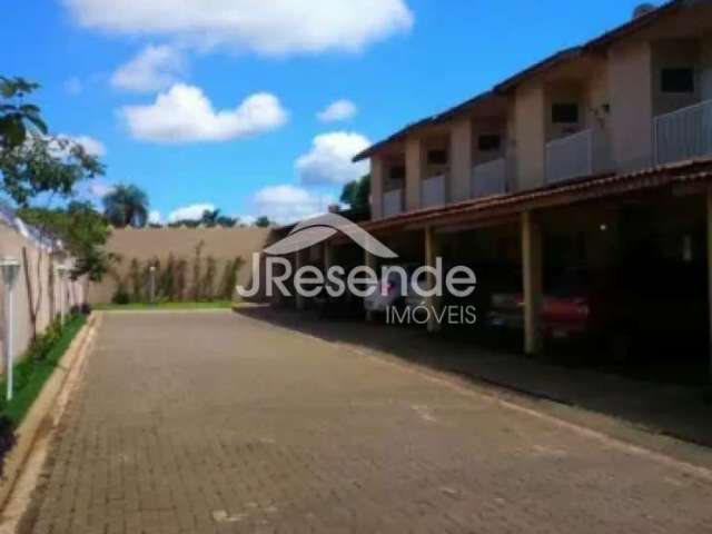 Venda casa Condomínio Vila dos Ipês, Parque São Sebastião, 2 Suítes, Lavabo, 2 vagas de garagem.