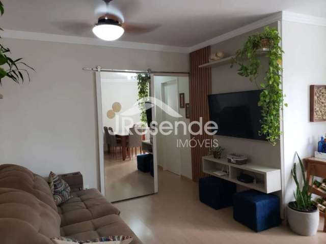 Apartamento com 3 Dormitórios